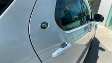 Land Rover Discovery 3.0 D300 R-Dynamic HSE 5dr Auto Diesel Station Wagon